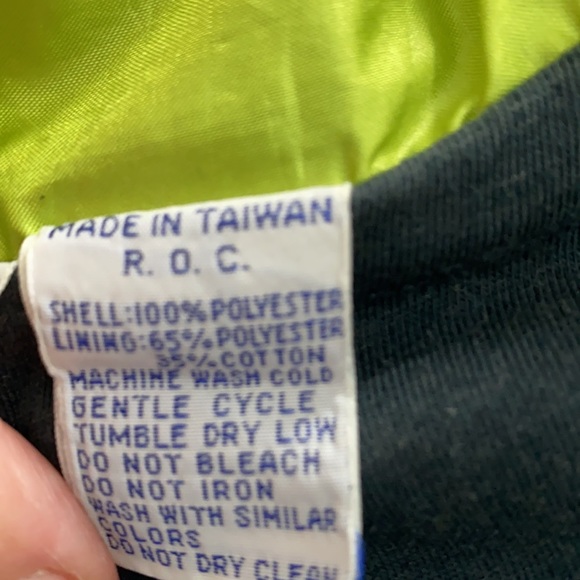 Vintage windbreaker le coq sportif - Picture 7 of 8